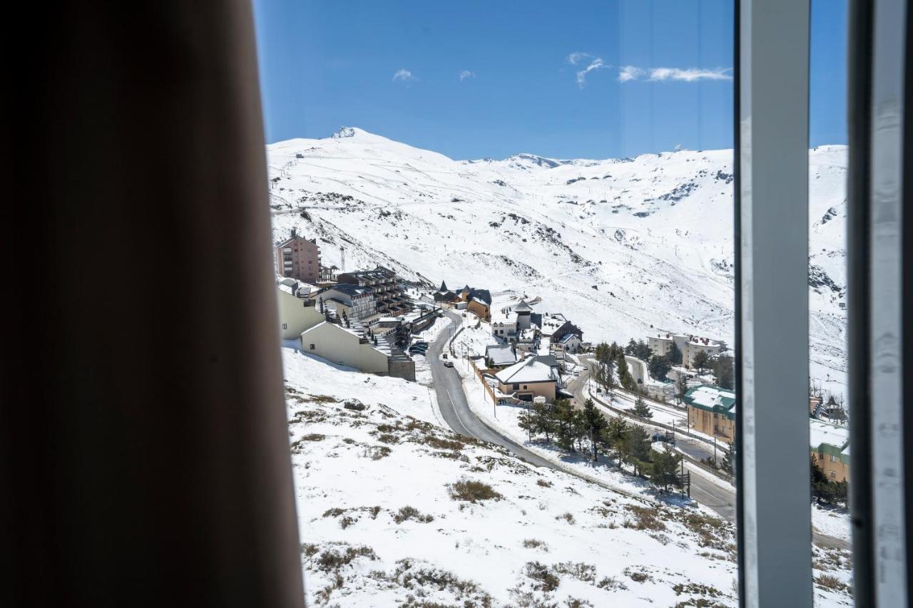 Albergue Inturjoven Sierra Nevada Eksteriør billede