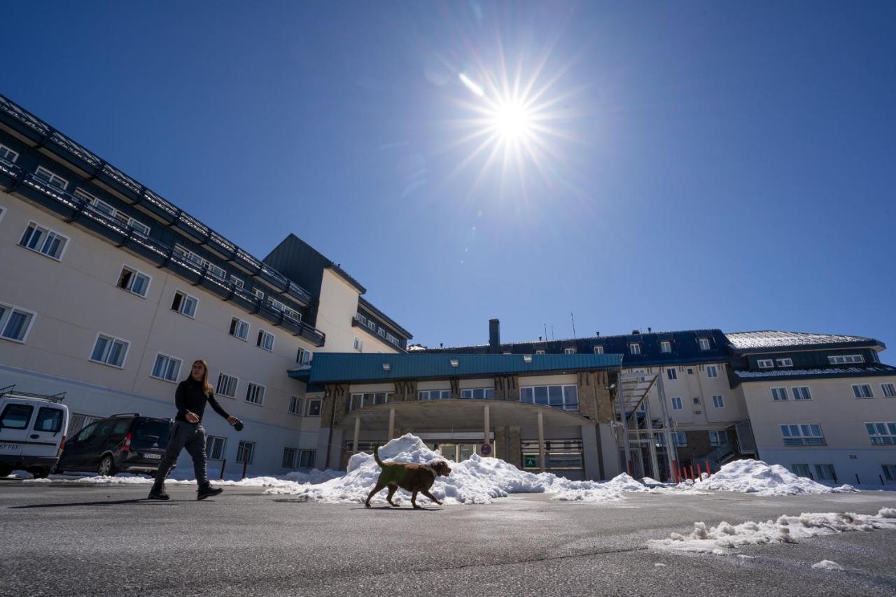 Albergue Inturjoven Sierra Nevada Eksteriør billede