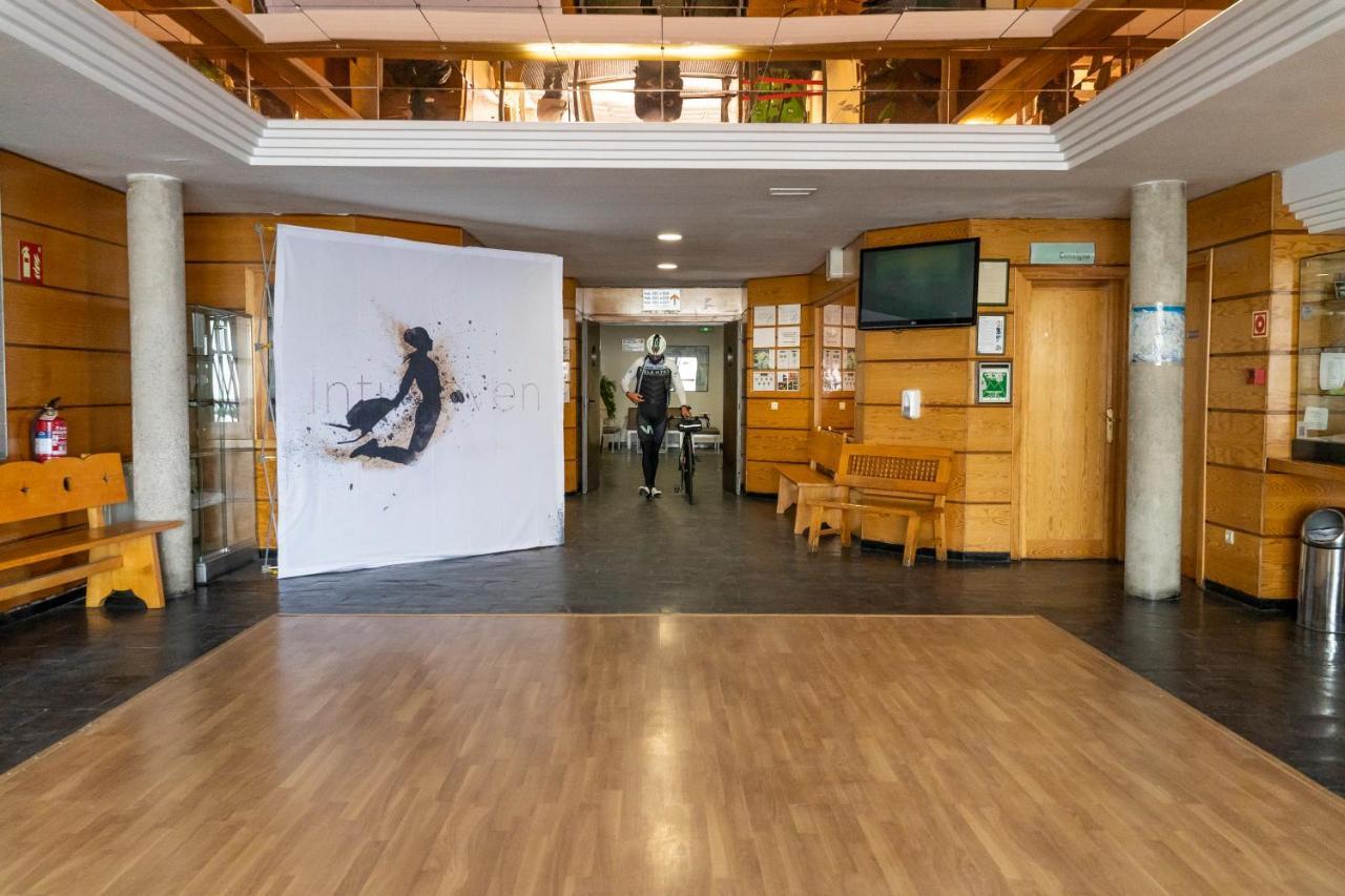 Albergue Inturjoven Sierra Nevada Eksteriør billede